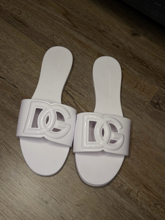 Dolce & Gabbana Shoes - White Dolce & Gabbana Slides – Size 39